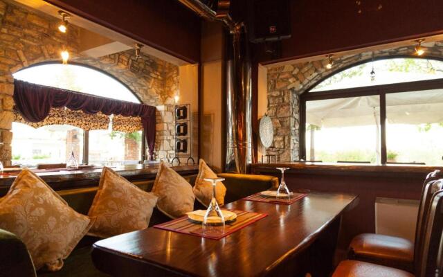 Aiolides Hotel