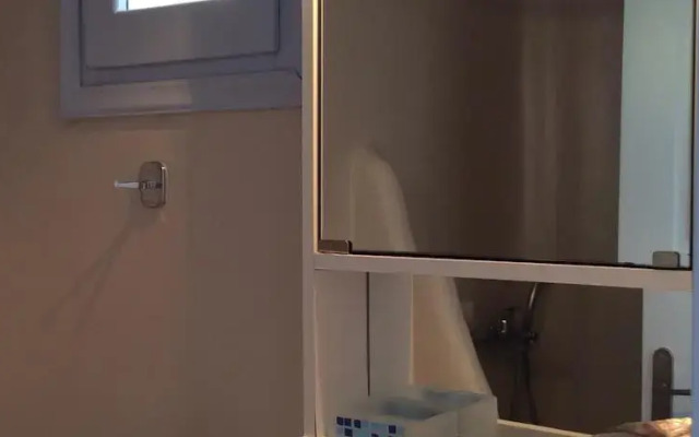 Edelweiss Luxury Suite, 1 minute walk to beach