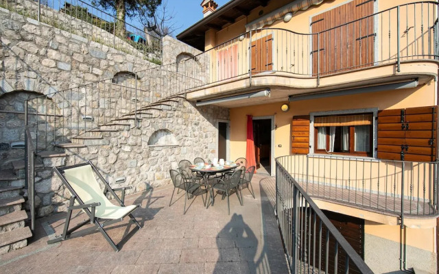 Casa Angiolina Lake Mountain View