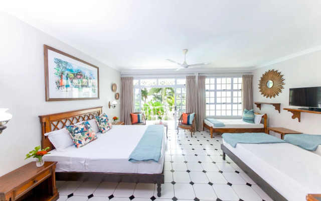 Palm Beach Hotel