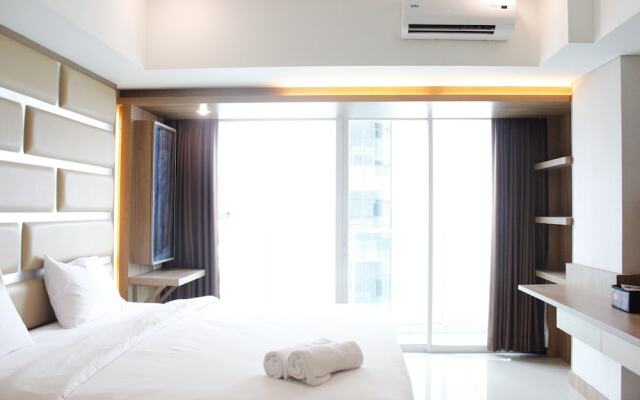 Trendy & Comfy Studio at Tamansari La Grande Apartment