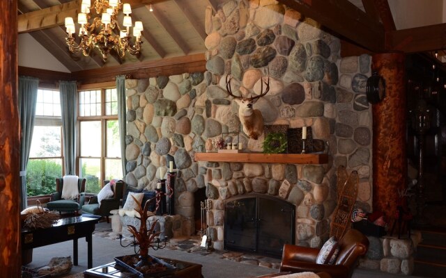 Casia Lodge and Ranch