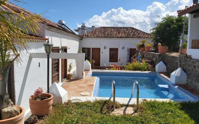 Charming 1-Bed House in La Laguna