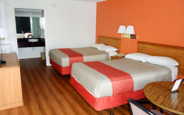 Motel 6 Natchitoches, LA