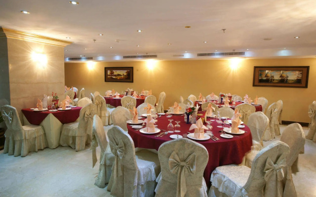 Roshan Al Azhar Hotel