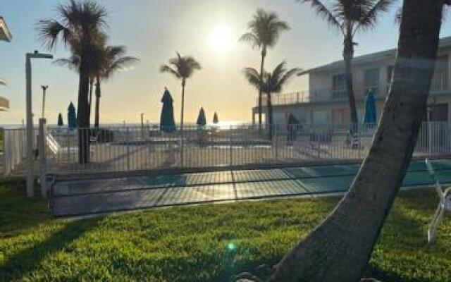 Sunrise Ocean Suites