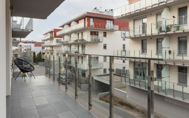 Amber Estate II by Renters