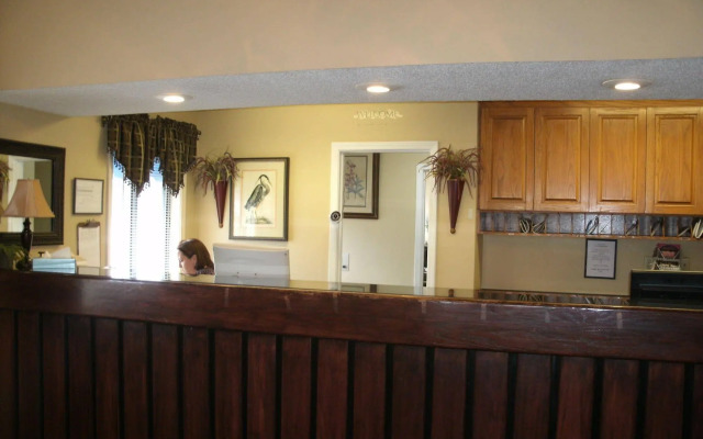 The Admiralty Suites & Inn Memphis Millington