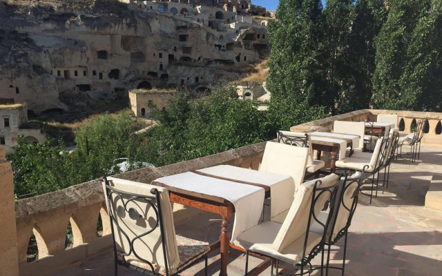 The Village Cave Hotel
