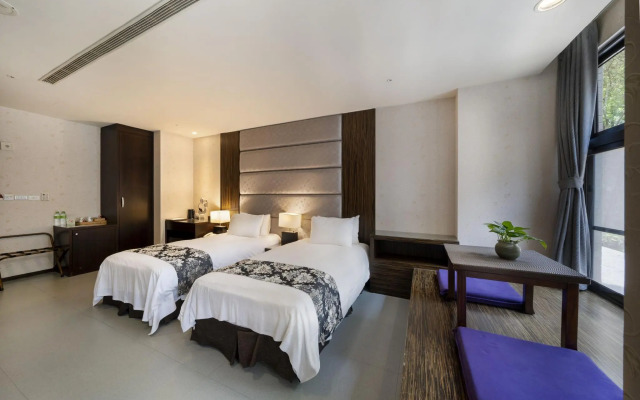 Tai Yi Red Maple Resort