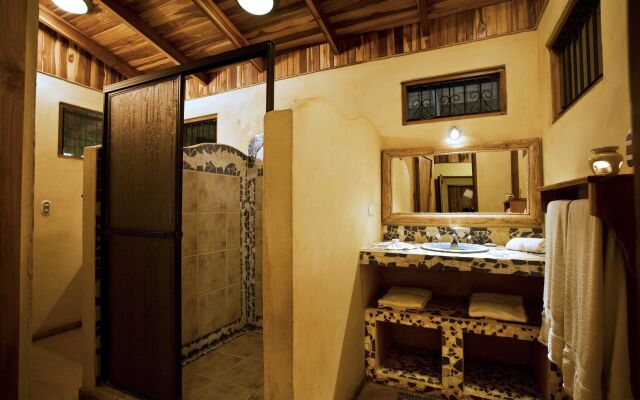 Hotel Tropico Latino