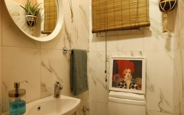 Vibrant Flat With Excellent Location in Beyoglu