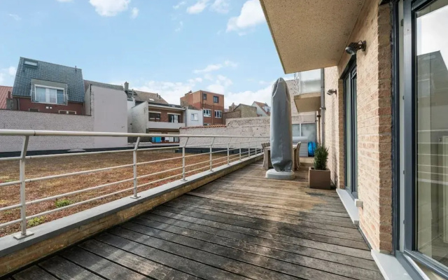 Luxury 4-bedroom Apartment With Large Terrace