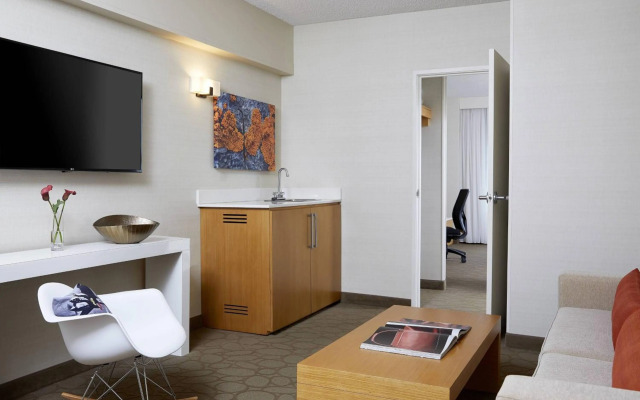 Renaissance Chicago Glenview Suites Hotel