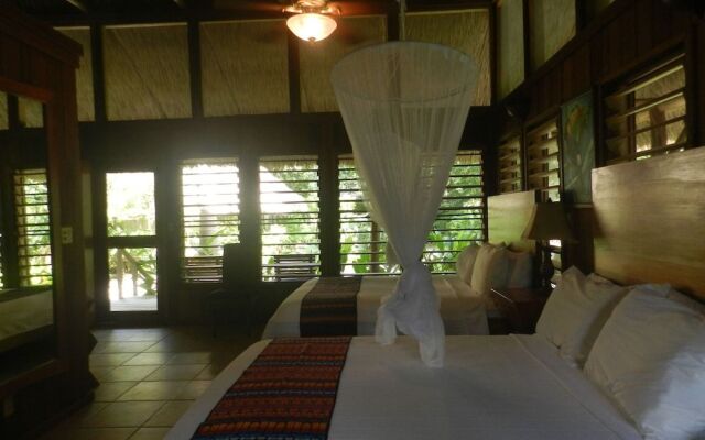 Chan Chich Lodge