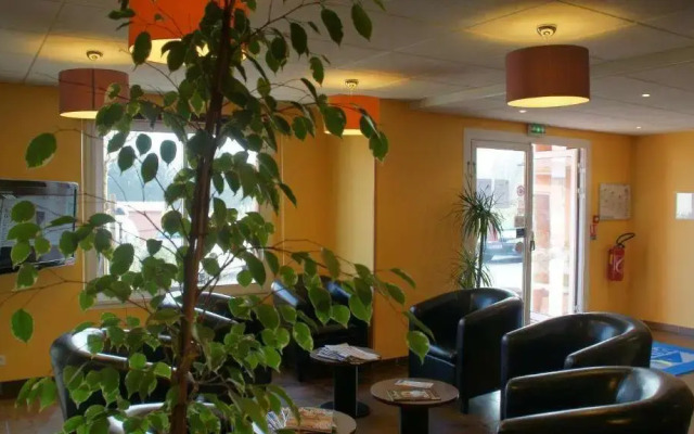 Brit Hotel Confort Montauban