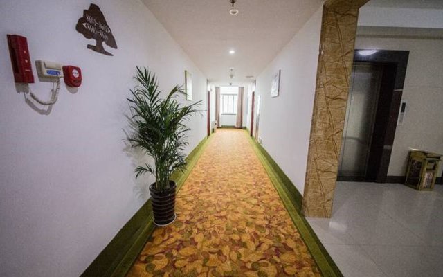 GreenTree Inn Shaoxing Zhuji Railway Station Wangyun West Road Hotel