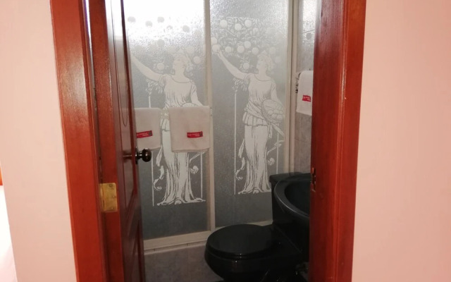 Water Palace Hostal