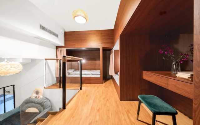 riverside youth hostel
