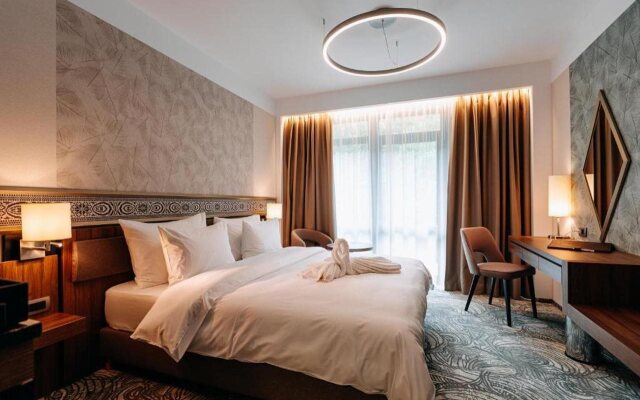 Hotel Crystal