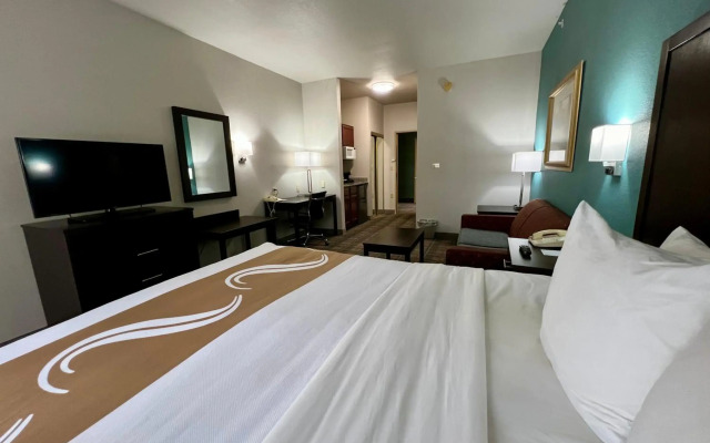 Quality Inn & Suites, Near University