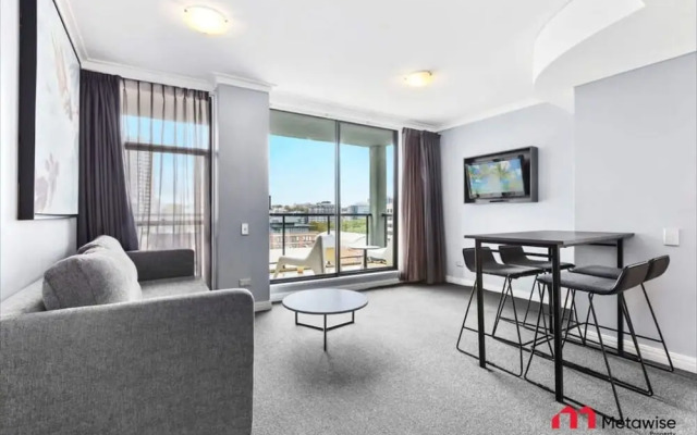 Metawise Sydney CBD Haymarket 2bed Apartment