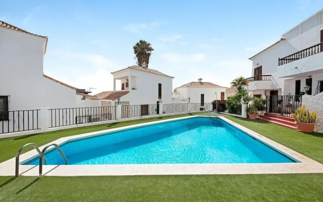 Lovely 2-Bed House with terrace and Pool Chayofa