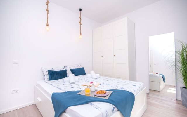 Inviting 2-bed Apartment in Podstrana