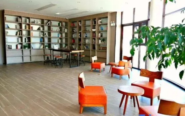 Hanting Hotel Xinghua Dainan Jinze Commercial Street