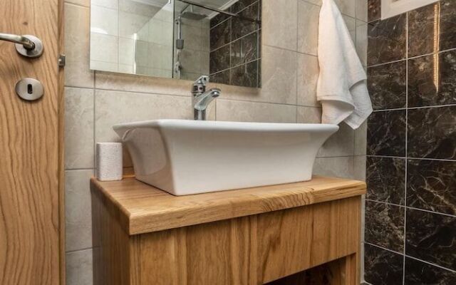 Amoudara Suites