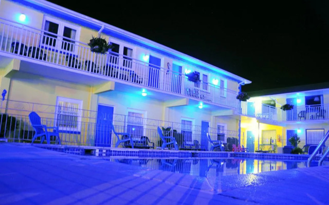 Nantucket Inn & Suites