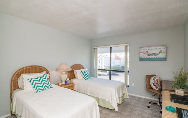 Runaway Bay Resort by BBG