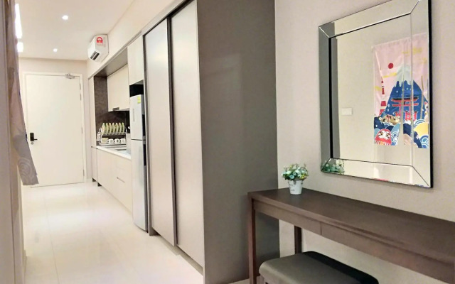 SKY POOL Designer Suite 2-7Pax at KL City