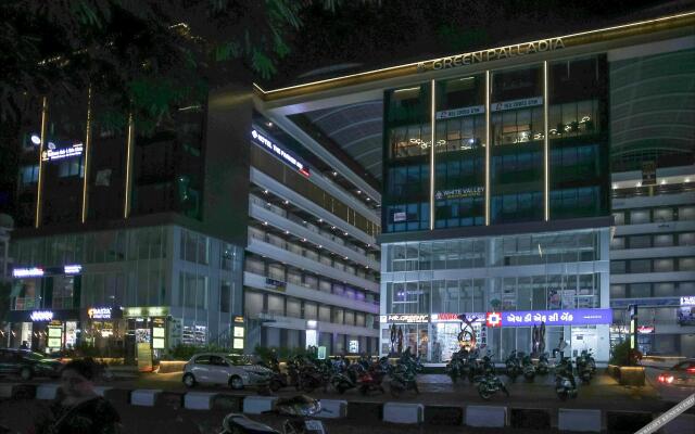 HOTEL THE PARKER INN By KBNT GROUP