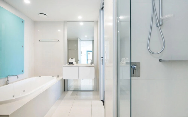 Iconic Q Surfers Paradise 1 Bedroom