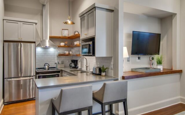563 King Signature Apartments
