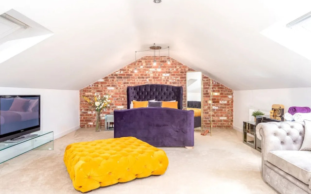 Captivating 4-bed House in Lincoln