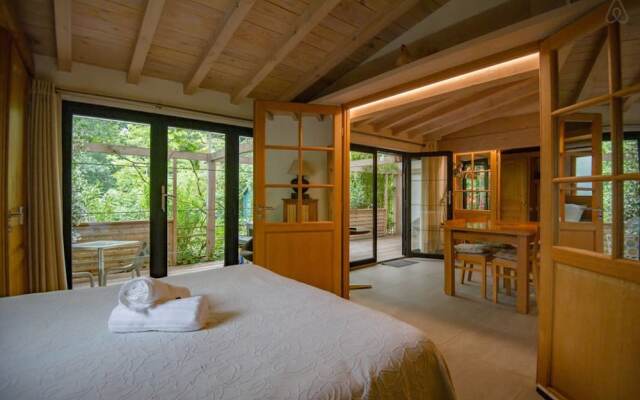 736 Independent House in the Forest