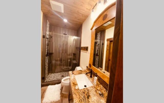 Yellowstone Crossing Lodge