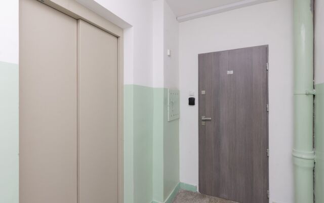 Kopcińskiego Apartment Warsaw by Renters