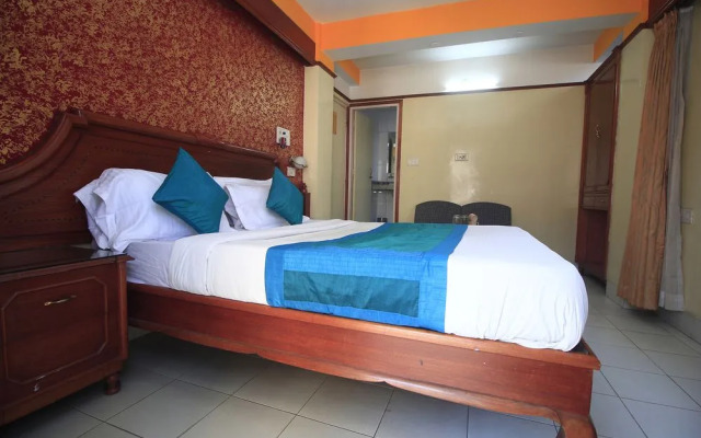 OYO 10695 Hotel Niladri Palace