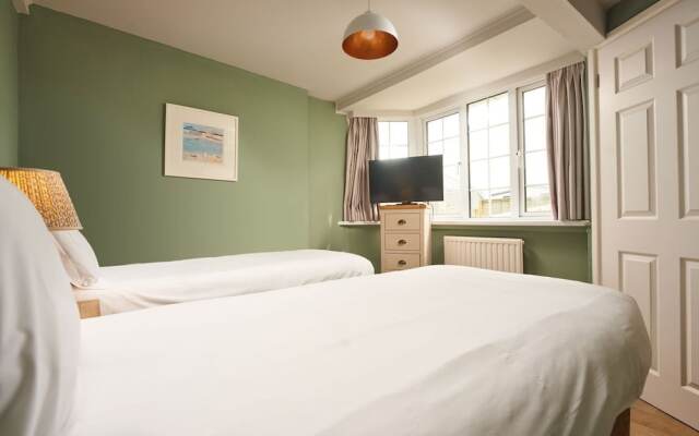 Oystercatcher Apartments