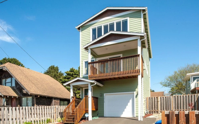 Serenity by the Sea - 3 Br Home