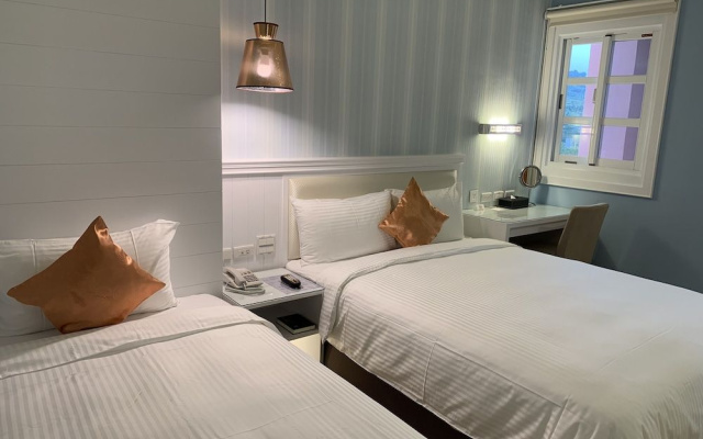 Joy Hotel