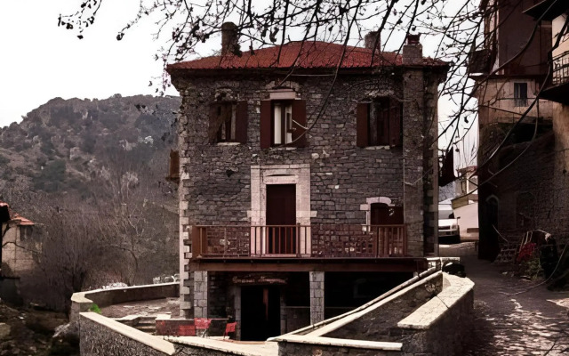 Tsarbou Guesthouse