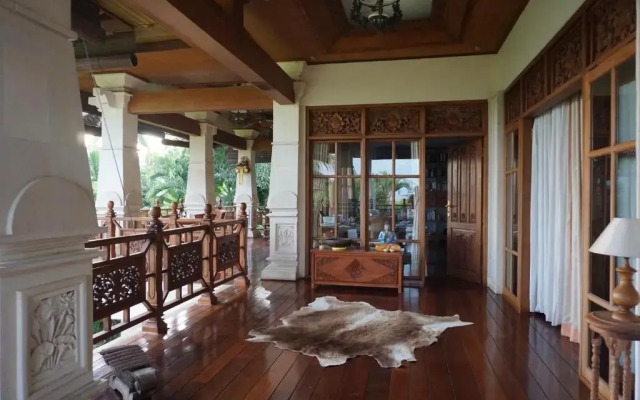 Gunung Paradis Retreat