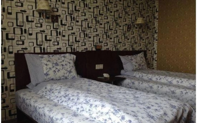 Luojing Business Hotel