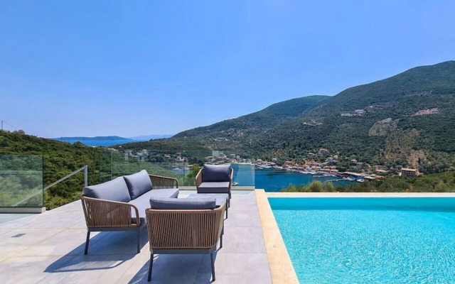 Villa Roya in Sivota