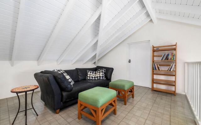 Cute Cozy 3BR Great Location