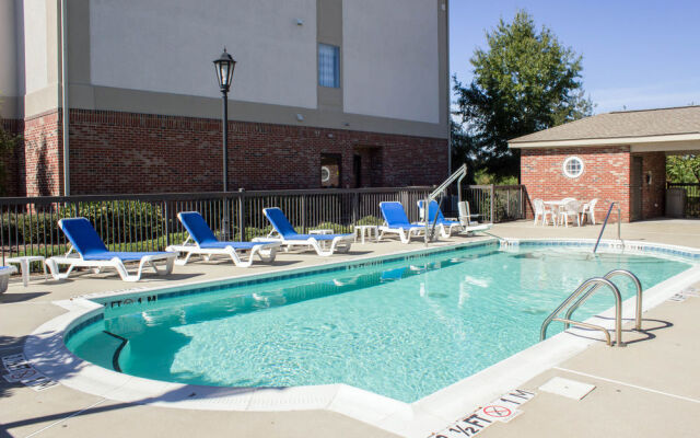 Sleep Inn & Suites Smithfield